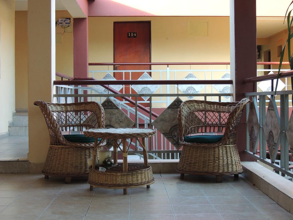 La Pergola Hotel Tucuman San Miguel de Tucumán Exteriör bild