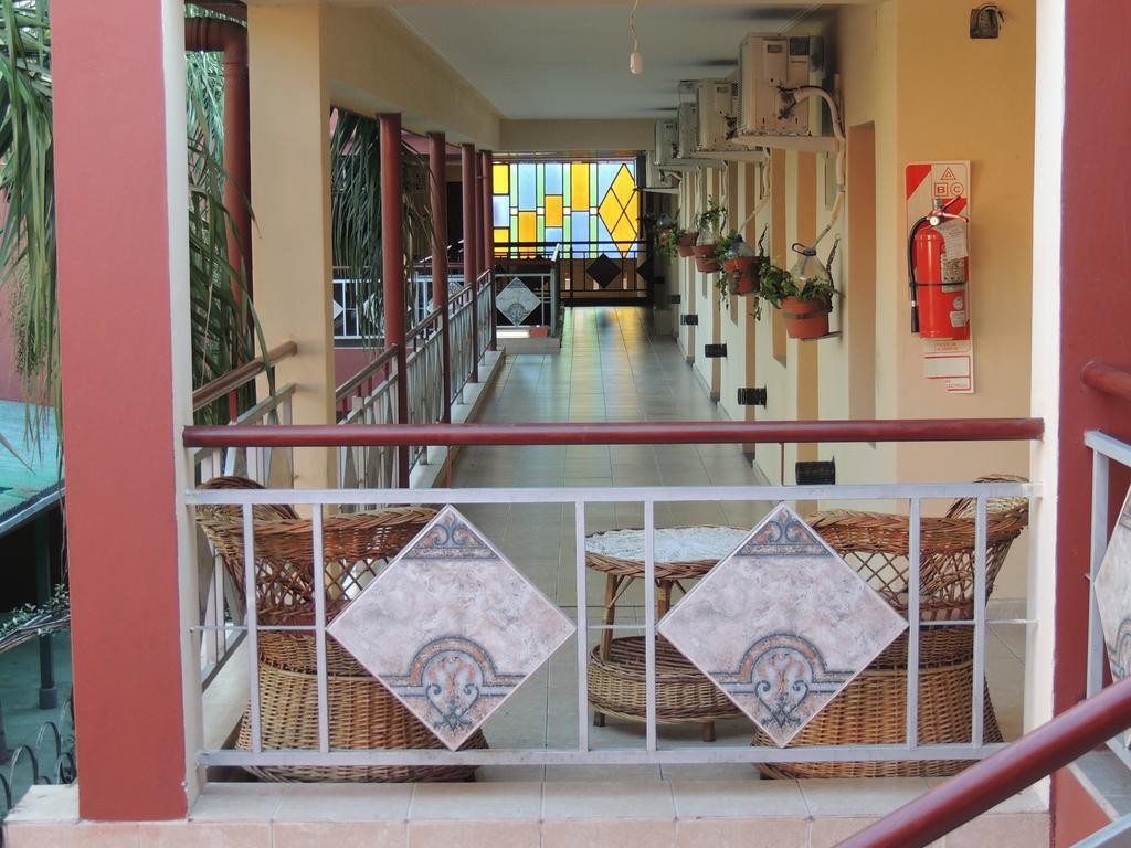La Pergola Hotel Tucuman San Miguel de Tucumán Exteriör bild